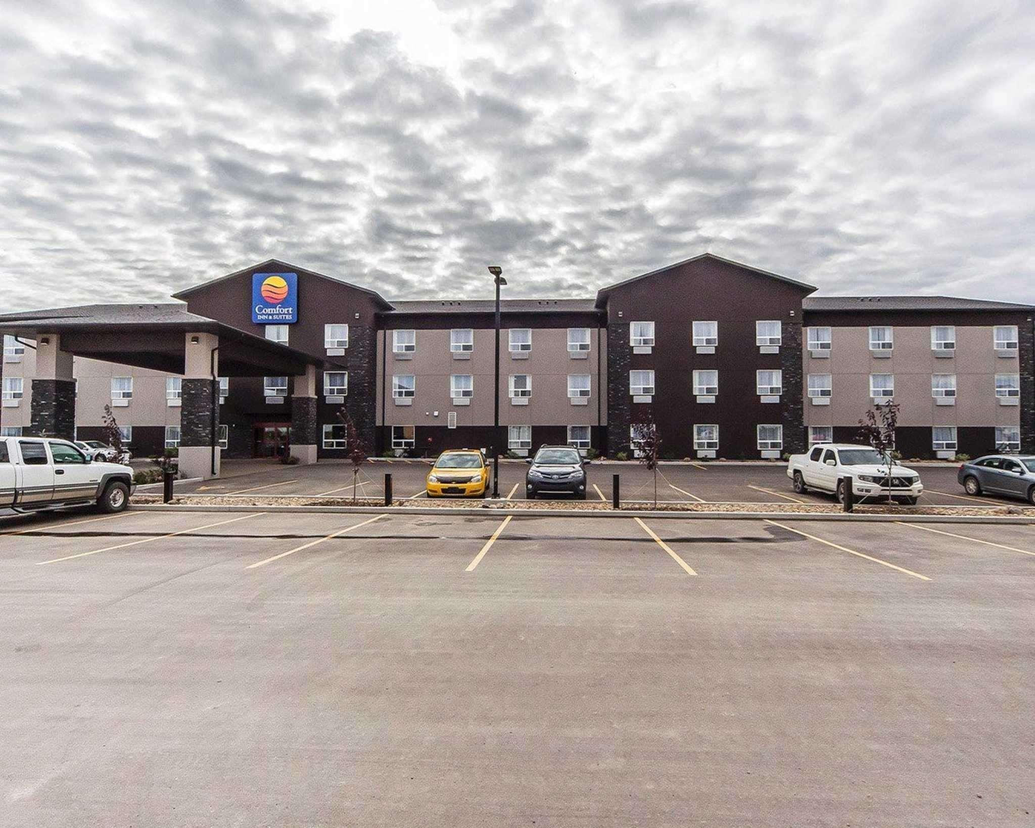 Comfort Inn & Suites Bonnyville Экстерьер фото