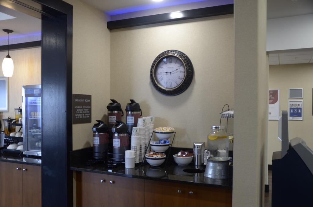 Comfort Inn & Suites Bonnyville Экстерьер фото