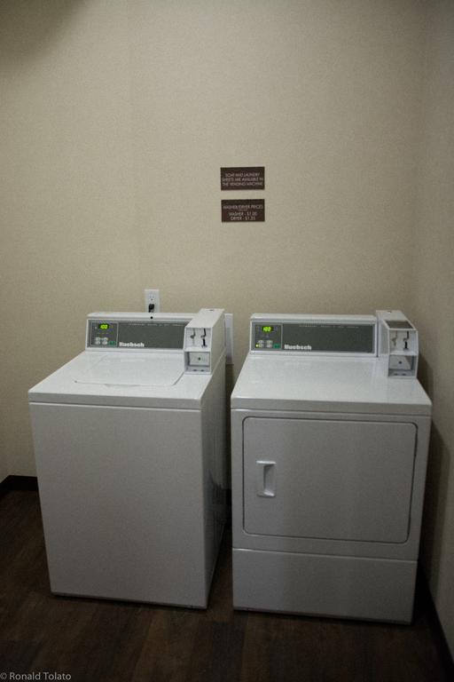 Comfort Inn & Suites Bonnyville Экстерьер фото