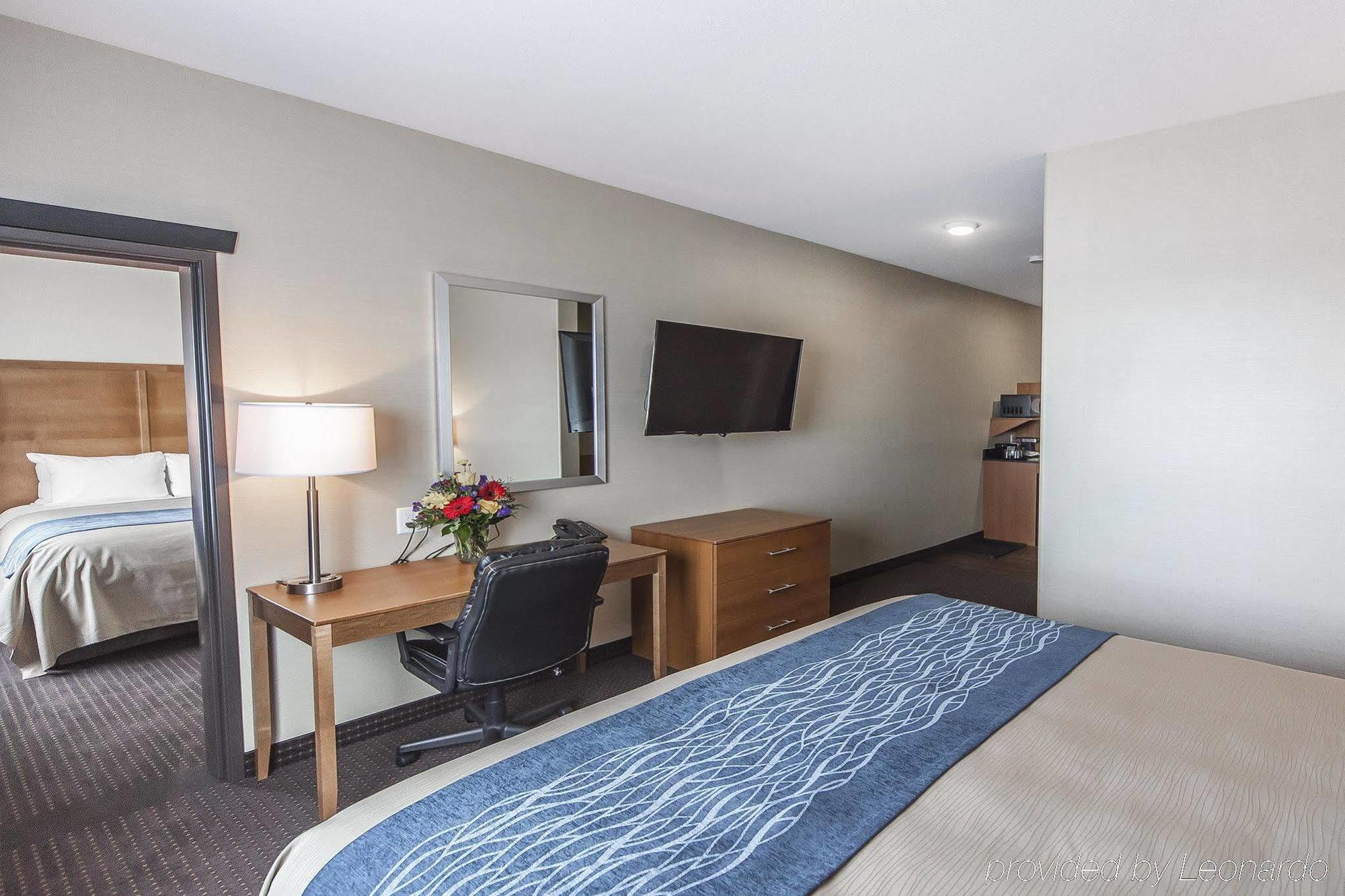 Comfort Inn & Suites Bonnyville Экстерьер фото