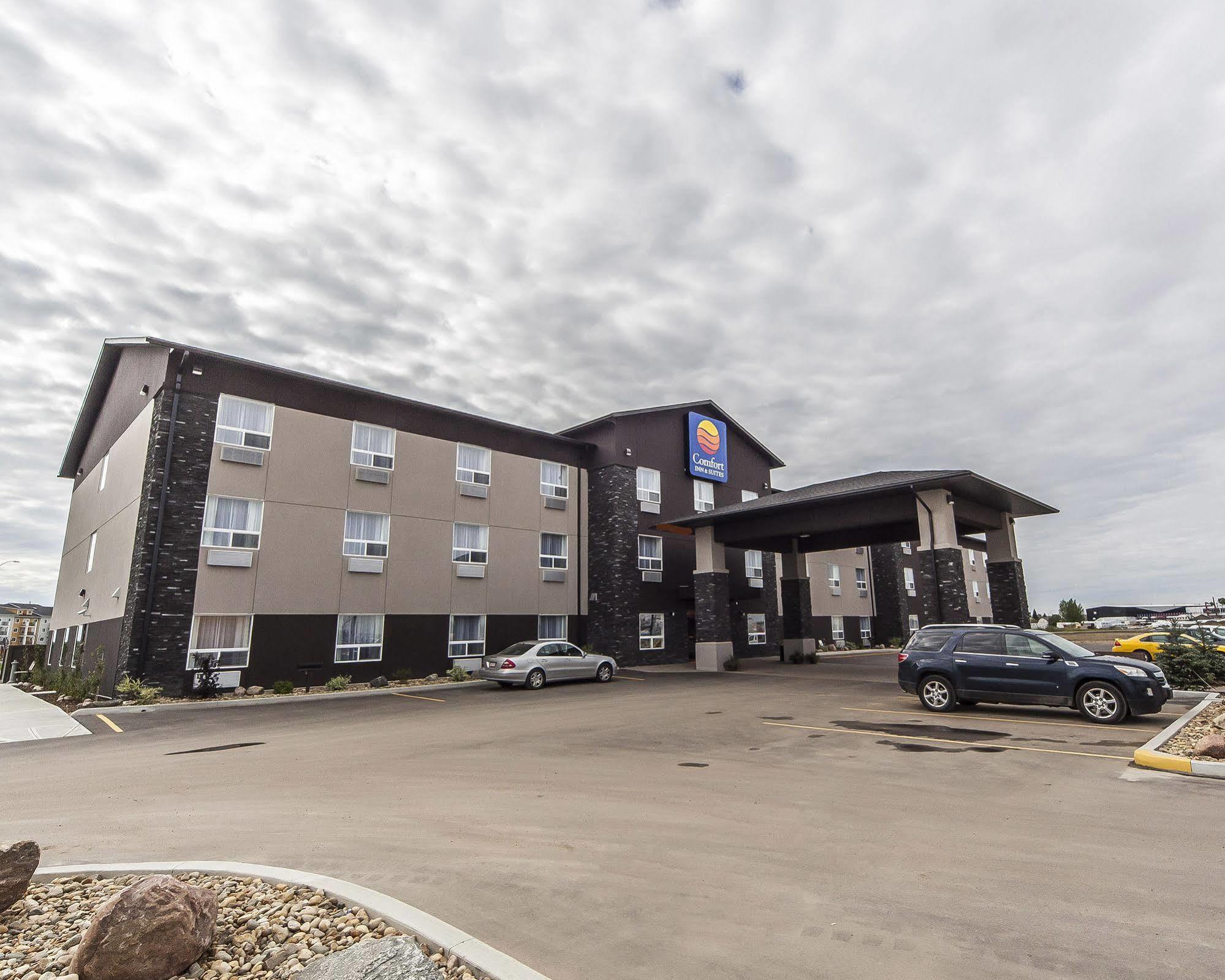 Comfort Inn & Suites Bonnyville Экстерьер фото